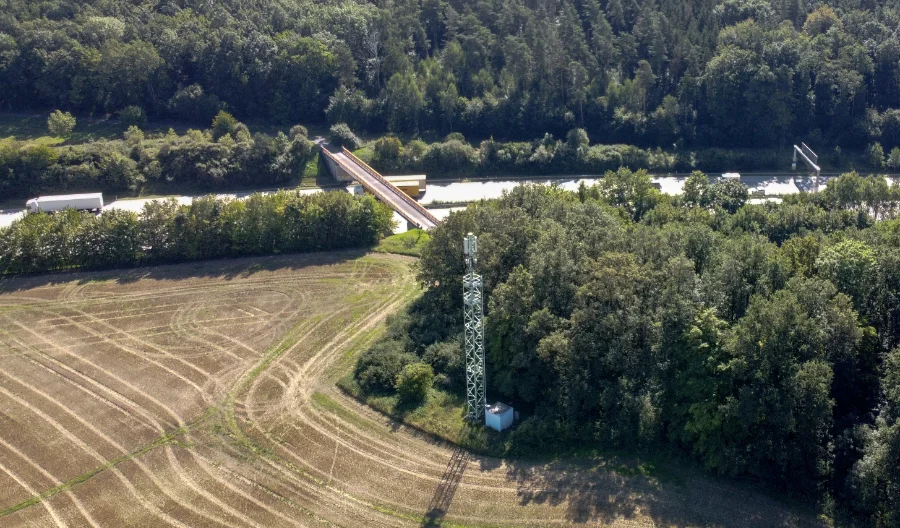 Laut O2 verbessert der Anbieter sein Mobilfunknetz an Autobahnen